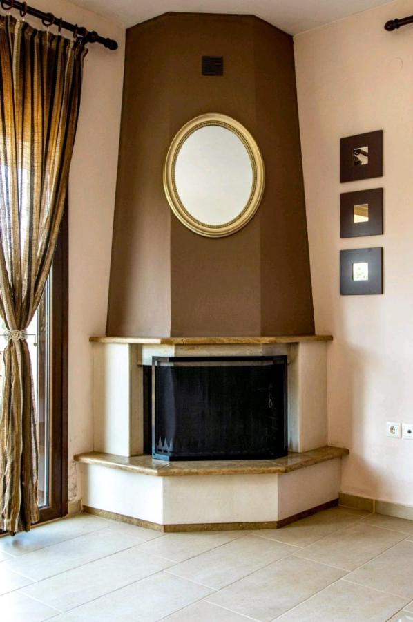 Canal Luxury Apartments Néa Potídea Kültér fotó
