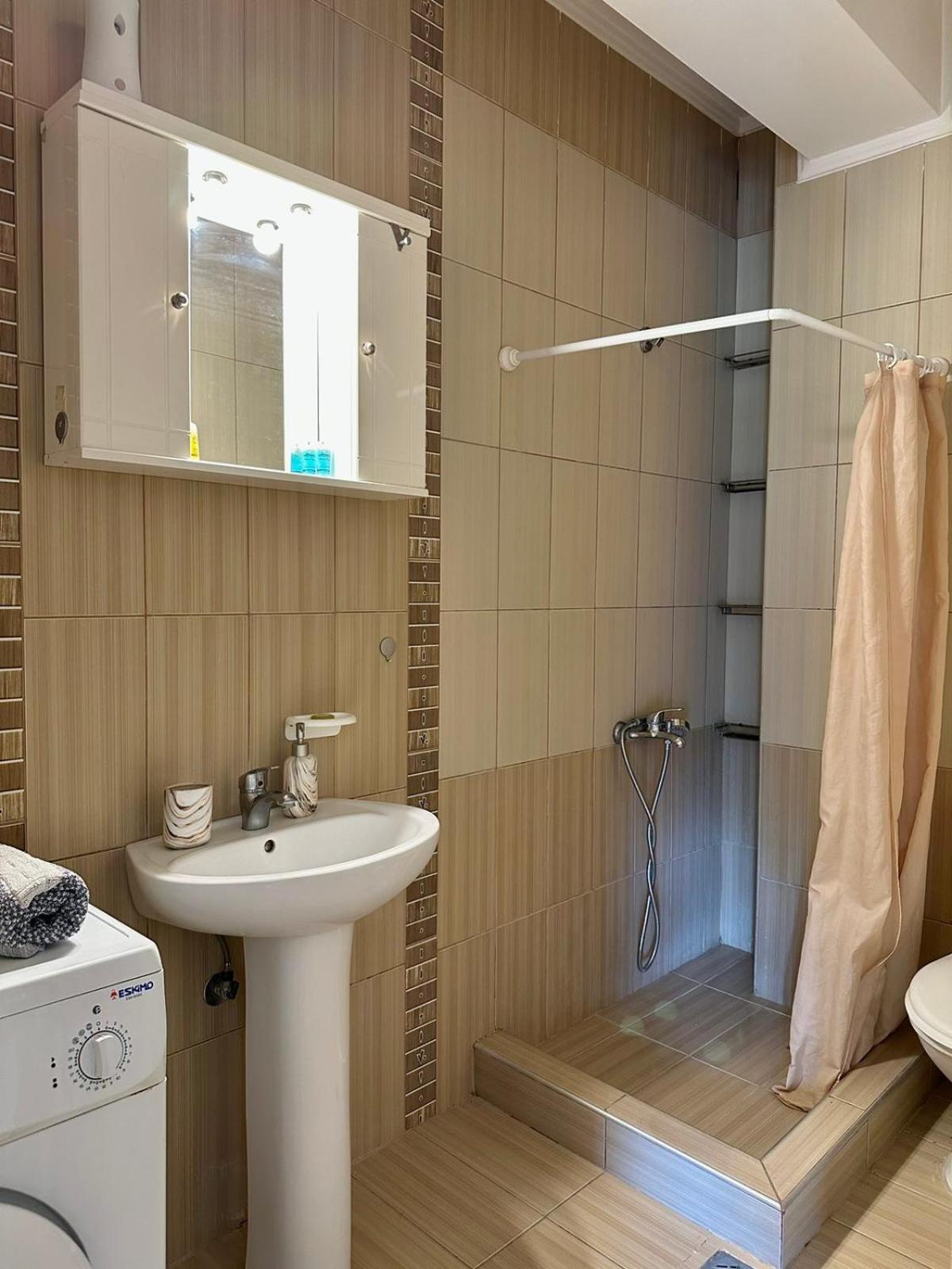 Canal Luxury Apartments Néa Potídea Kültér fotó